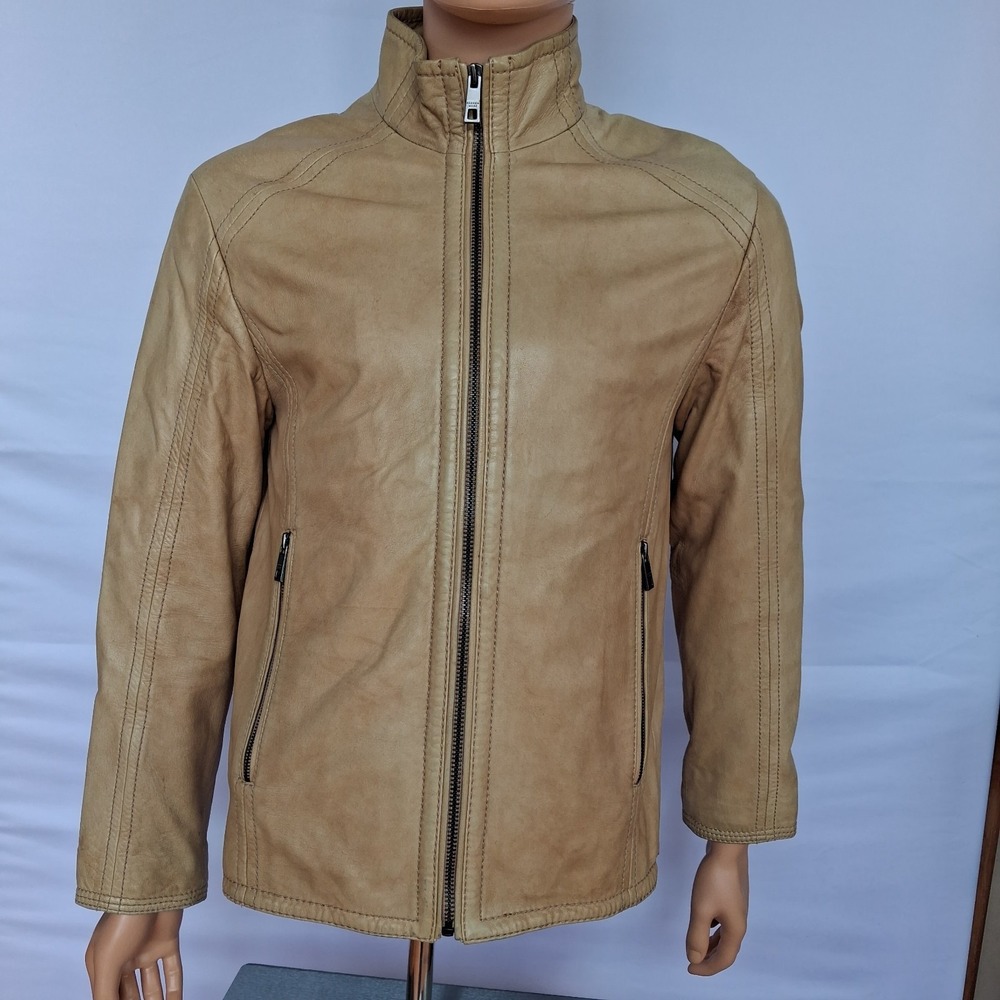 Andrew Marc men's tan leather cafe racer jacket. authentic piece. Small